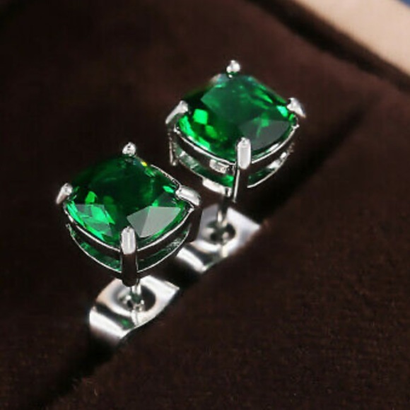 Jewelry - - New Sterling silver Diamond Stud Earrings